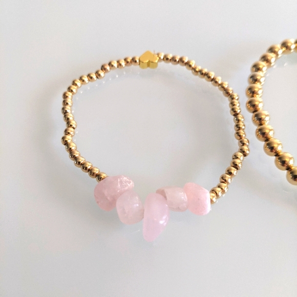 2 Bracelets natural rose stones , gold plated beads and Hasma stackable - Picture 8 of 10